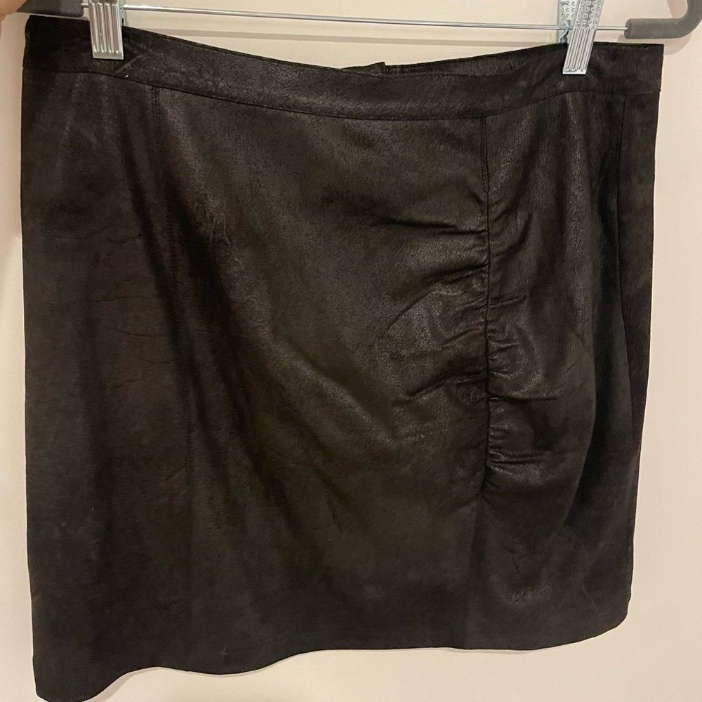Free People ‘suede-like’ mini skirt Size L